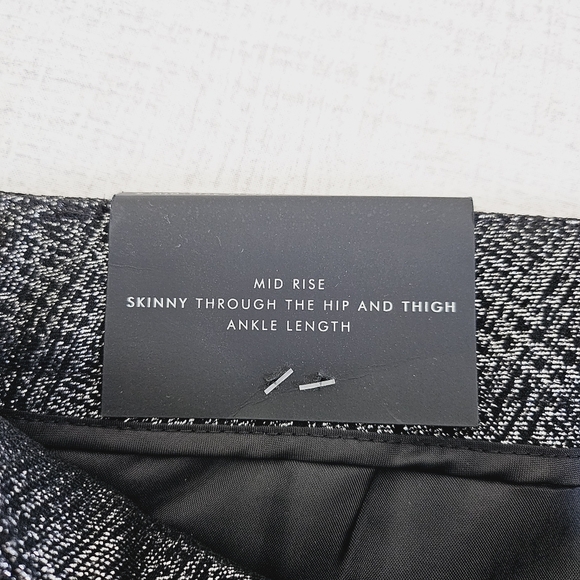 🆕️Banana Republic Modern Sloan Skinny-Fit Gray Metallic Plaid Pant SZ 2 - Picture 5 of 12
